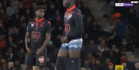 西甲：巴萨4-1大胜瓦伦西亚（西甲战报：巴萨4比1完胜瓦伦西亚）