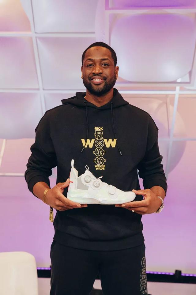 英媒：拜仁、尤文和巴黎有意免签科纳特，球员对各种选择持开放态度（英媒称拜仁、尤文、巴黎有意免签科纳特，球员对下家选择持开放态度）