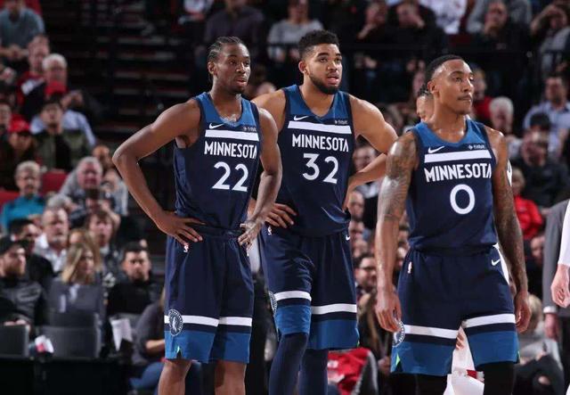 费瓦斯：皇马青训的筛选机制犹如生存考验，经常有人哭着离开（费瓦斯：皇马青训选拔堪比生存挑战，许多球员含泪告别）