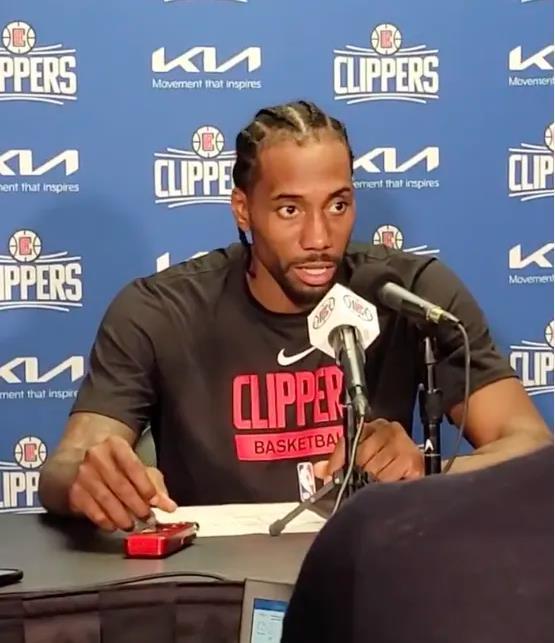 这身体素质完全是怪物级别（这身体素质简直逆天）