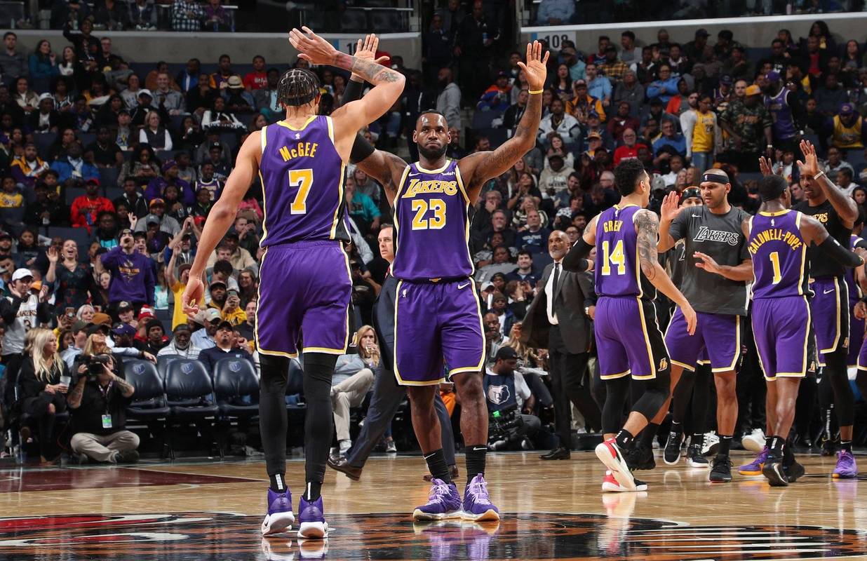 穆里尼奥：很明显我不会去执教皇马，甚至都不需要去讨论（穆里尼奥：我肯定不会执教皇马，这个话题无需讨论）