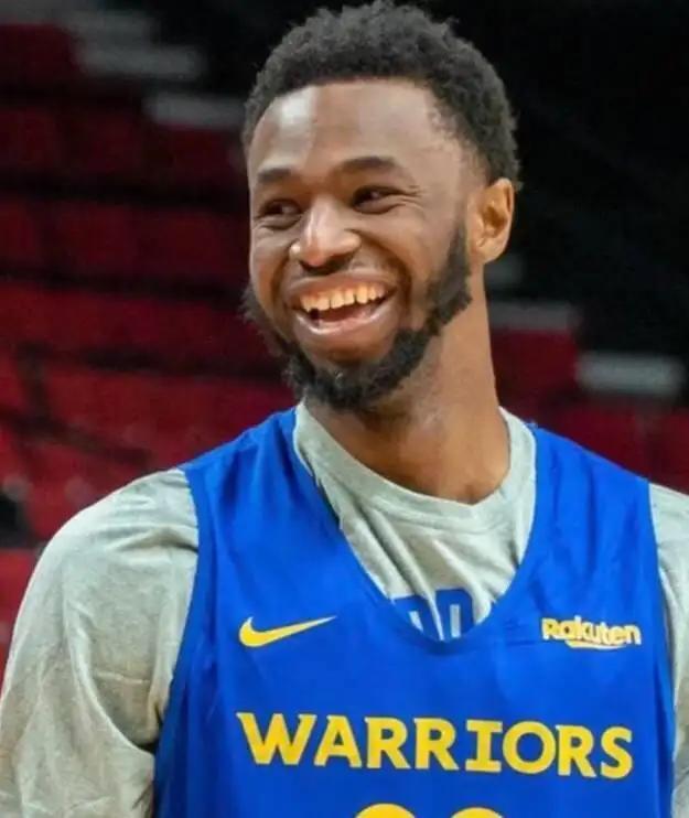 首开记录，埃斯特旺当选与塞内加尔一役巴西队内最佳球员（埃斯特旺先拔头筹，当选巴西战塞内加尔队内最佳球员）