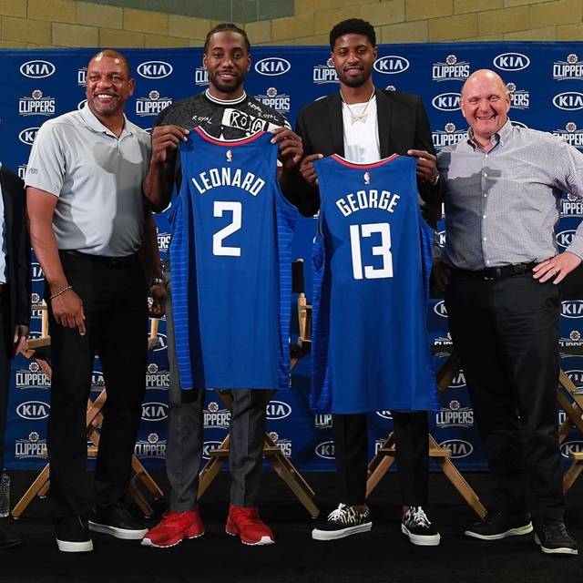 萨拉赫与克洛普去年争吵瞬间回顾（重温萨拉赫与克洛普去年的冲突瞬间）